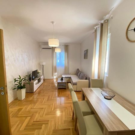 Apartman A&M Tivat Eksteriør bilde