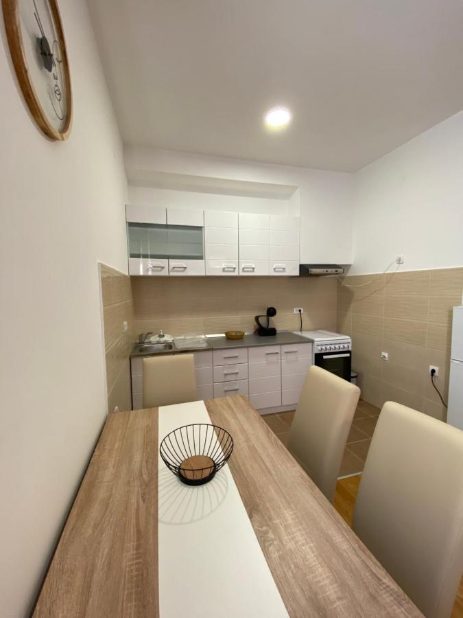 Apartman A&M Tivat Eksteriør bilde